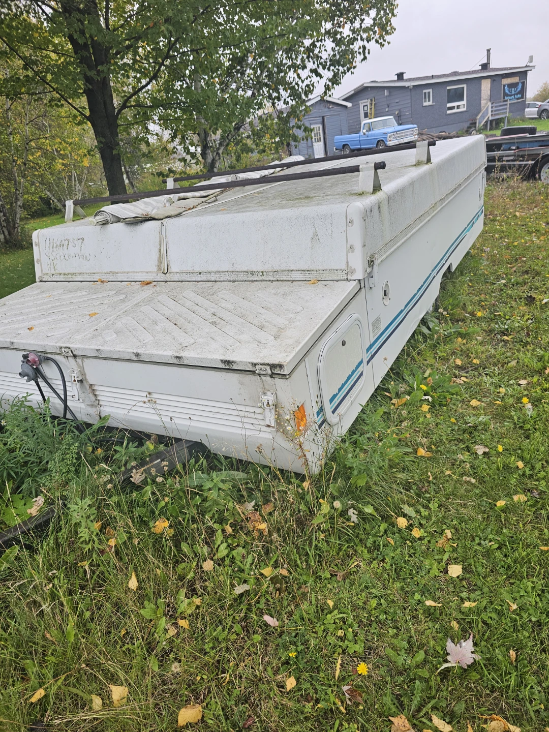 Folding Pop-Up Camping Trailer