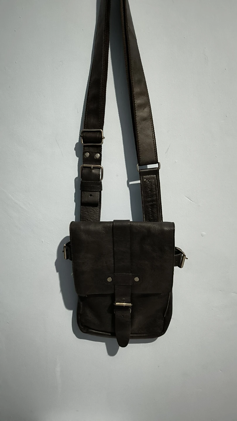 Aunts & Uncles Black Leather Crossbody Bag - photo 2