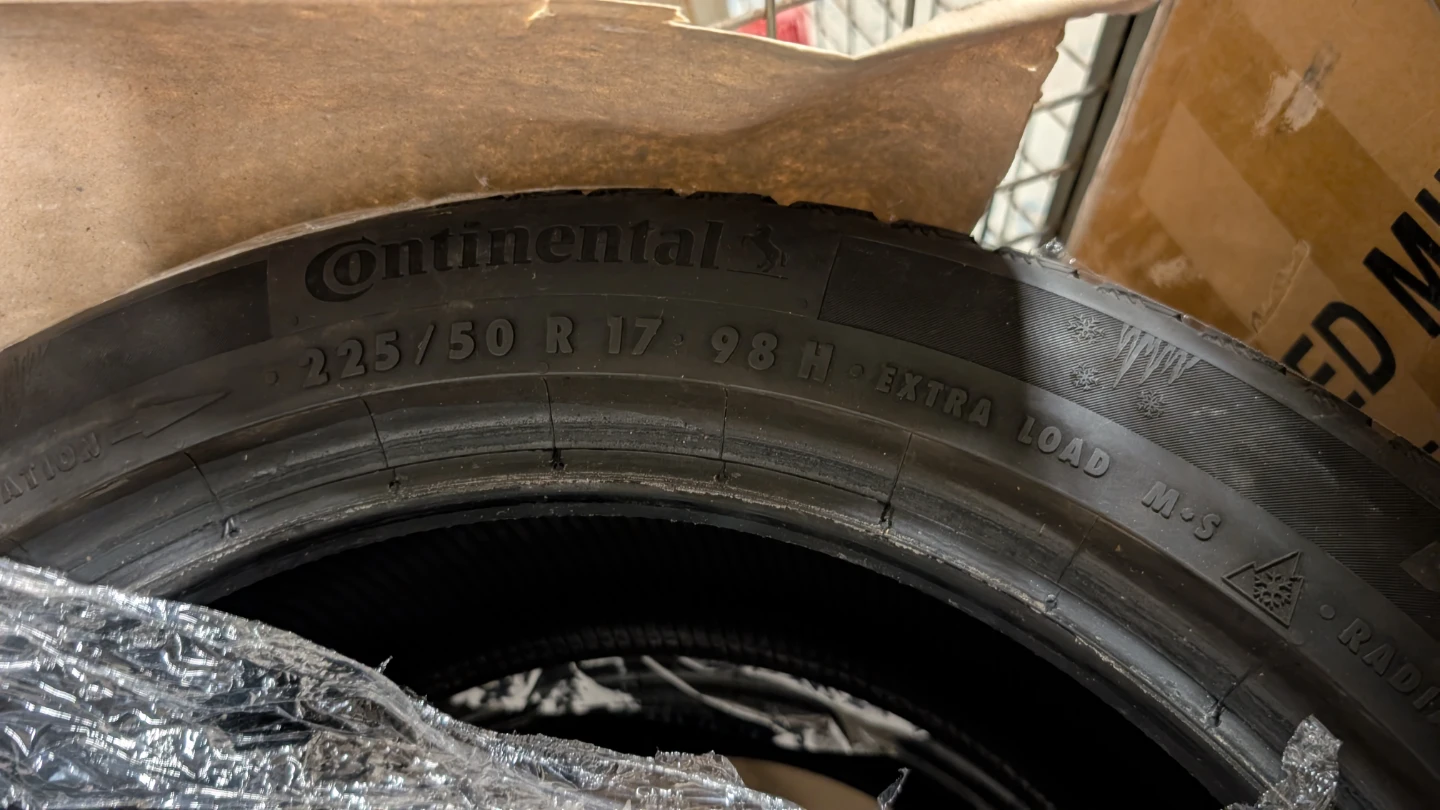 Continental Tire 225/50 R17
