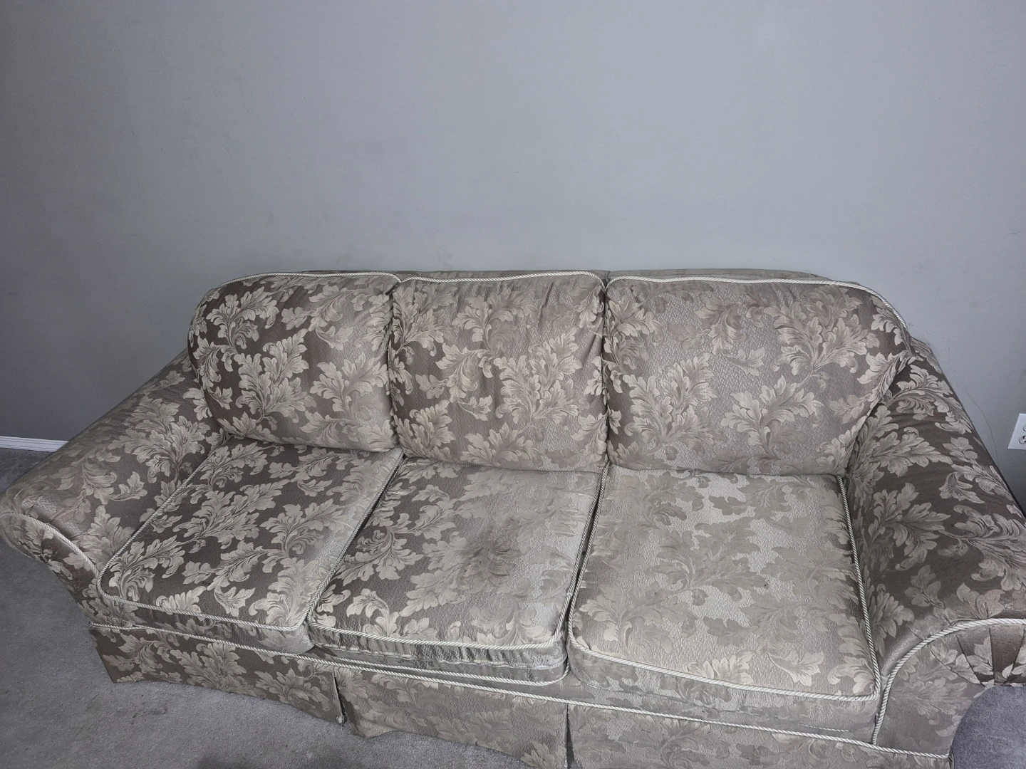 Traditional Floral Sofa & Armchair Set — Beige Damask - photo 5