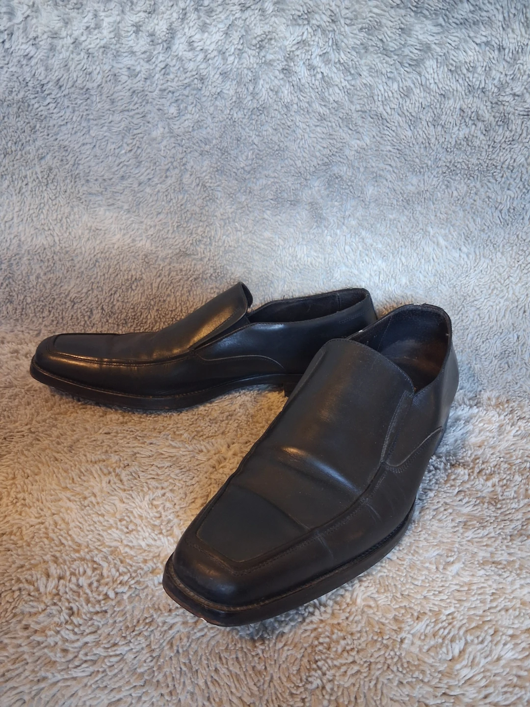 Johnston & Murphy Black Leather Loafers