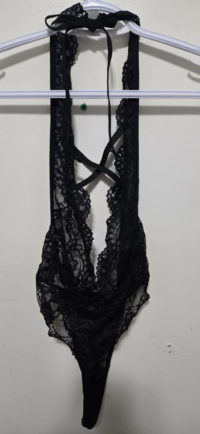 Black Lace Halter Bodysuit - photo 2