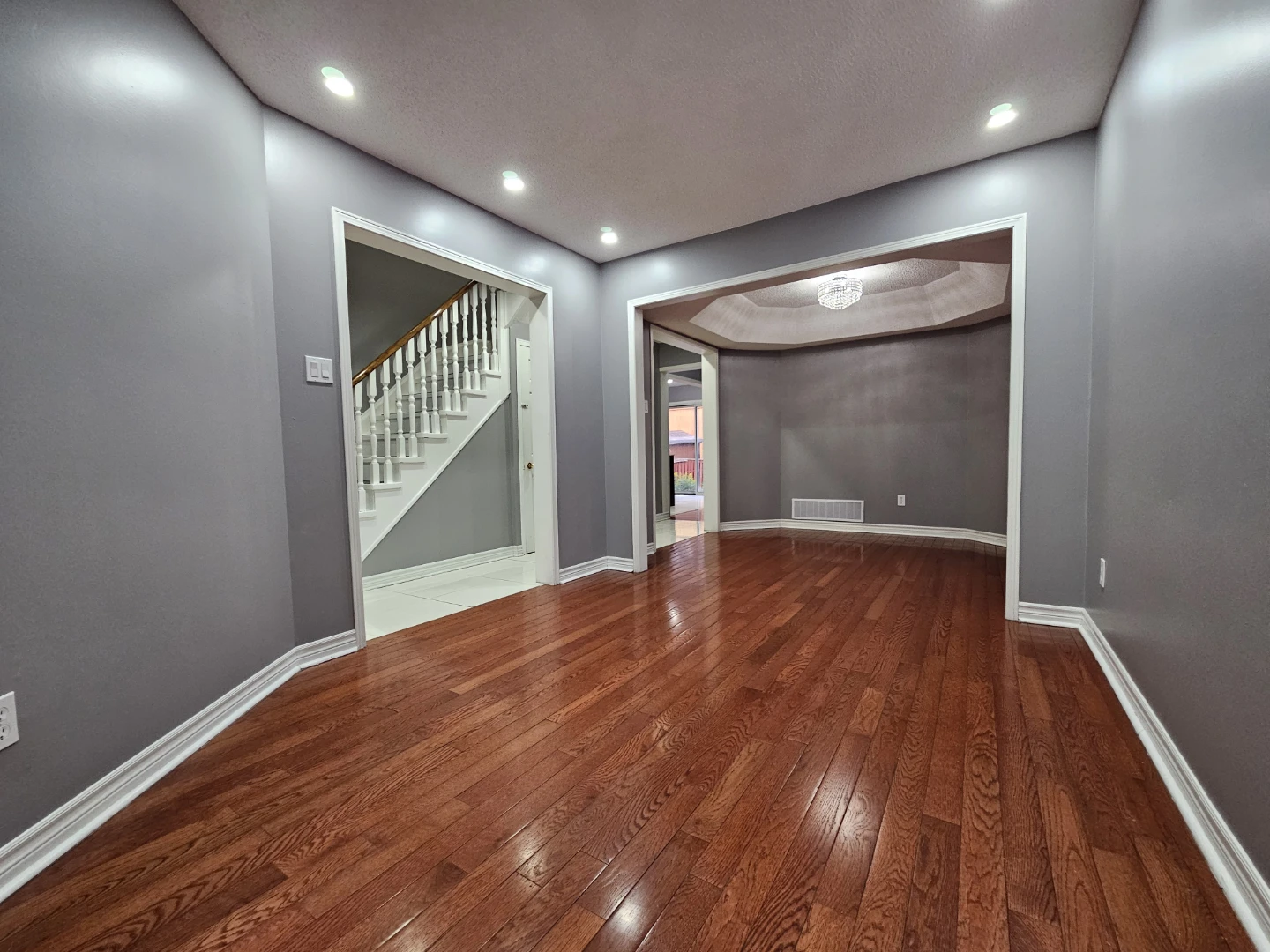 3 Bedroom, 3 Bathroom House For Rent - photo 2