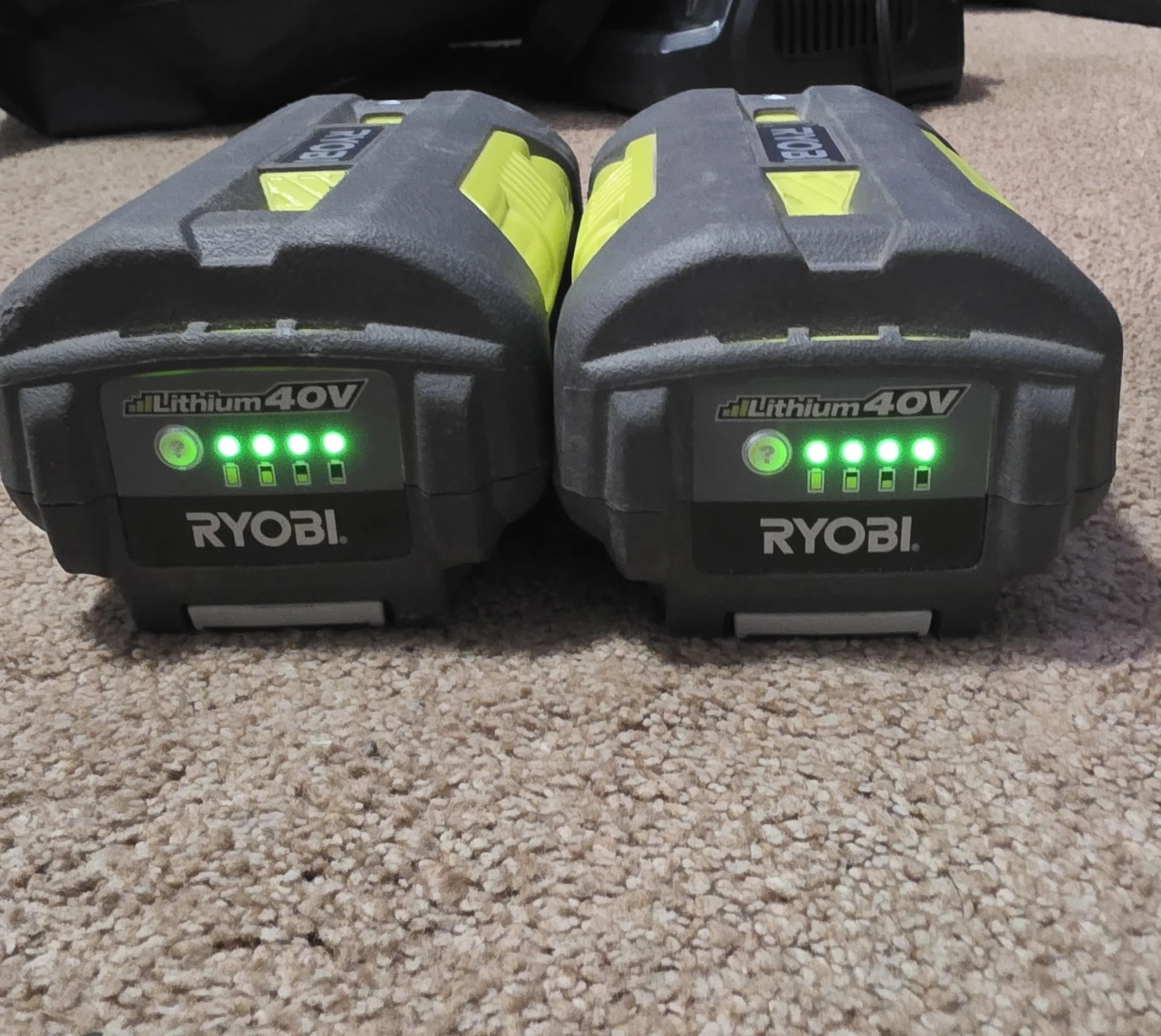 Ryobi 40V Battery and Charger Set - photo 3