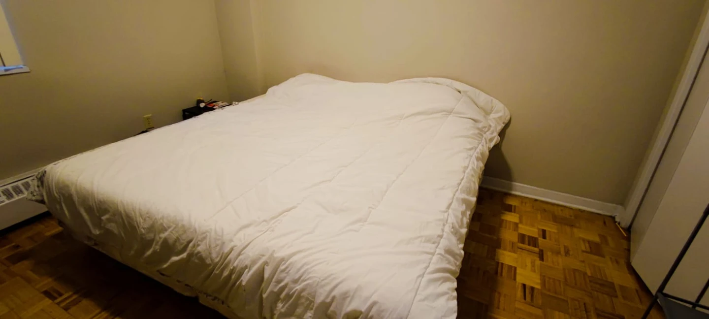 King Size Mattress + 2-Piece Rolling Base