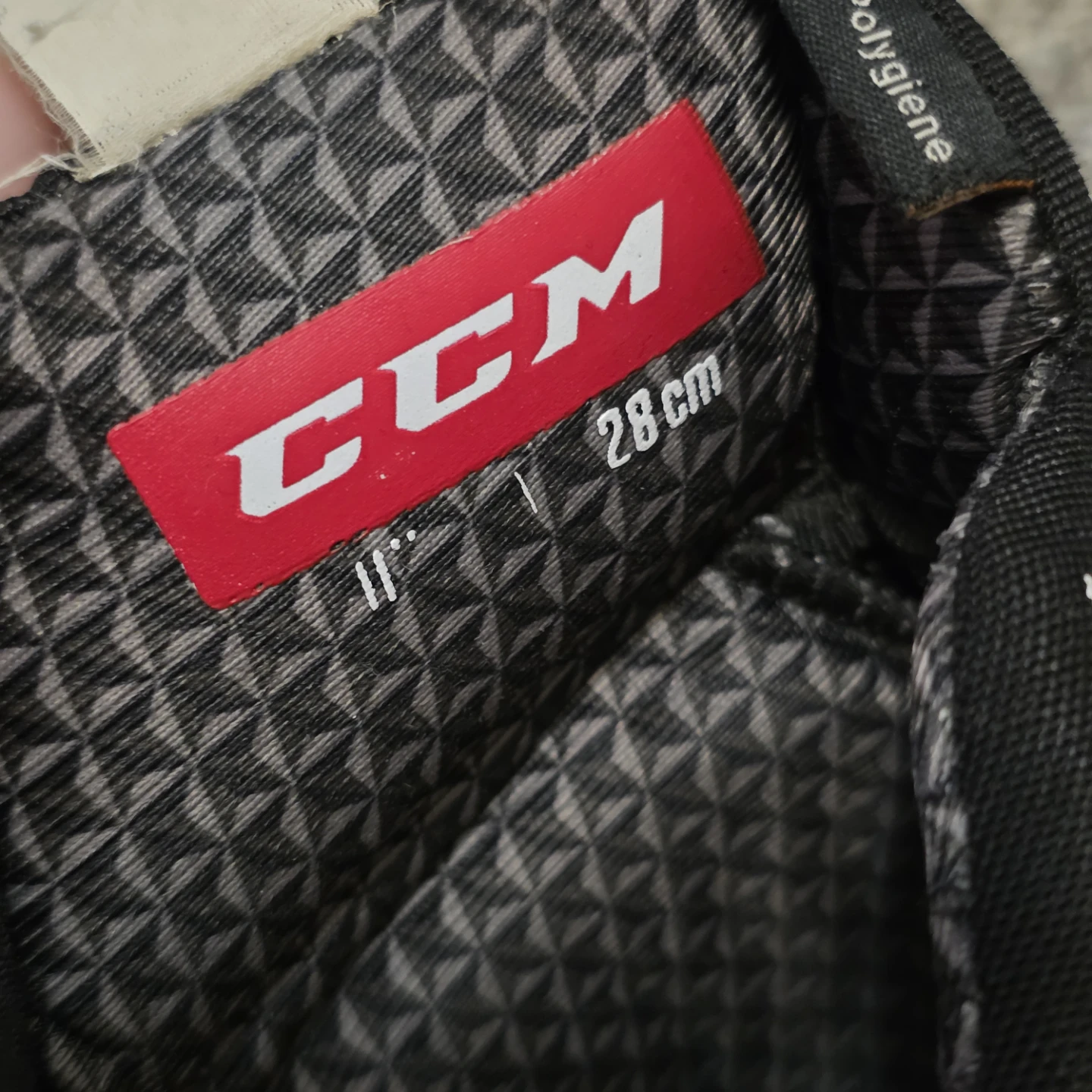 CCM X-TRA PRO Hockey Gloves 11 inch - photo 2