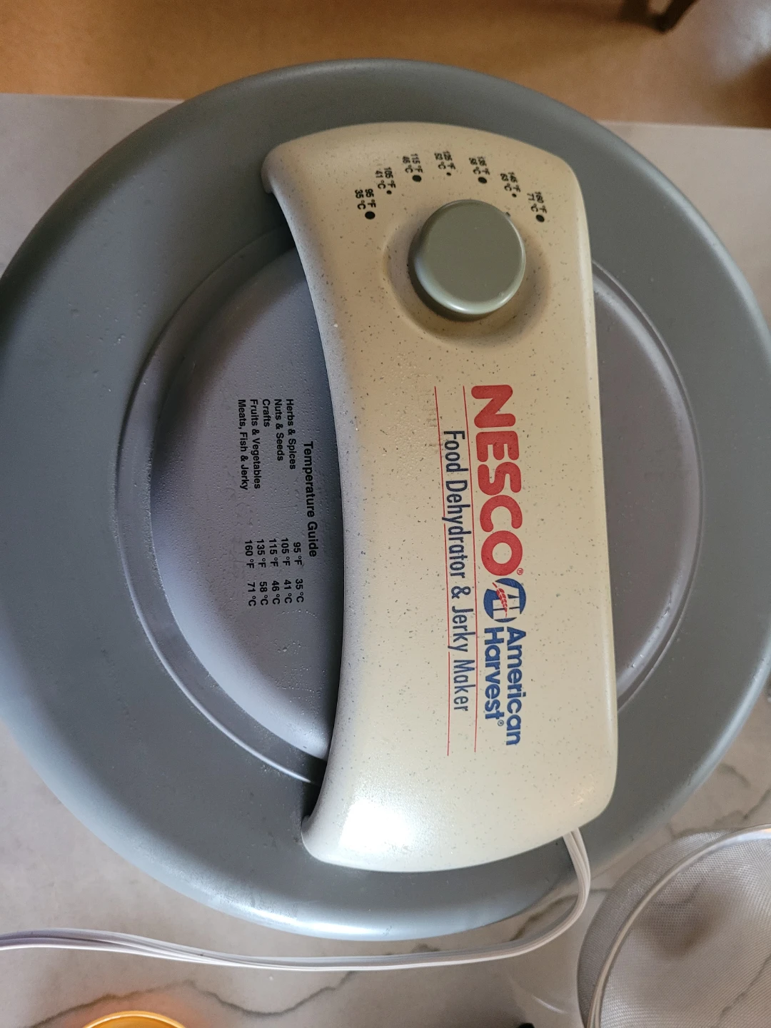 Nesco American Harvest Food Dehydrator & Jerky Maker