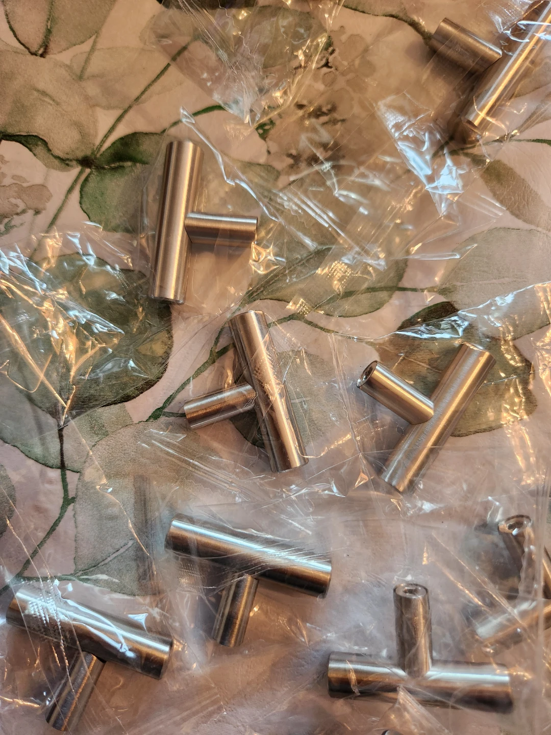 17 pieces T-Bar Cabinet Handles new - photo 3