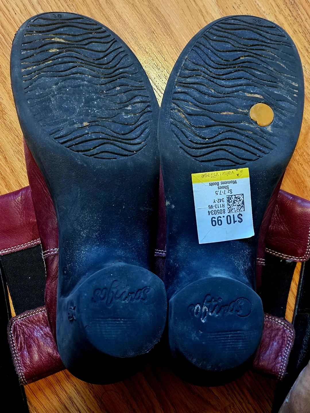 Softinos Burgundy Leather Ankle Boots ✨️ #freecycle - photo 3