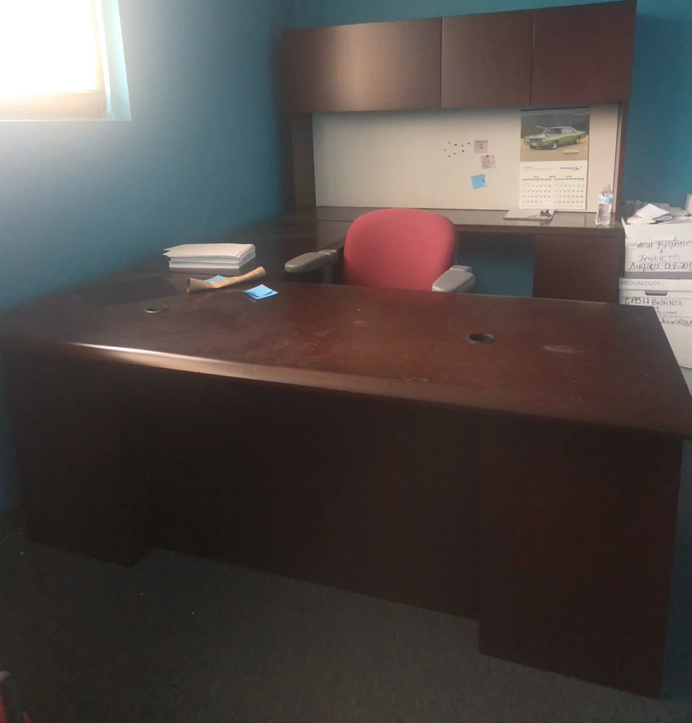 L-Shaped Executive Office Desk with Hutch - photo 5