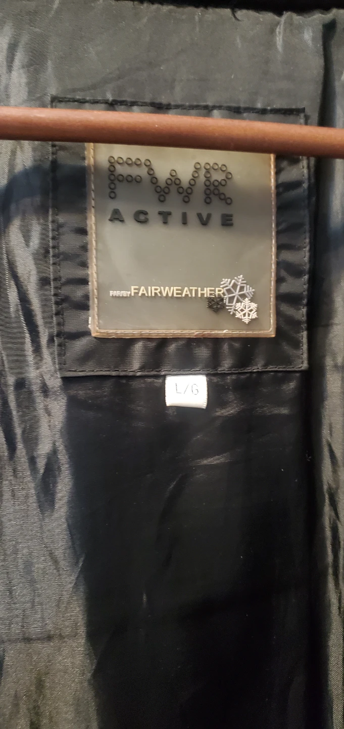 Fairweather Puffer Vest Size L - photo 2