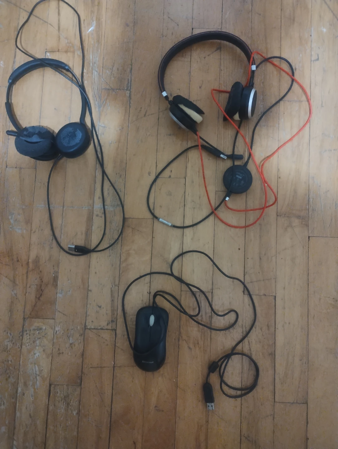 USB Tech Bundle – 2 Wired Headsets + Microsoft Wired mouse