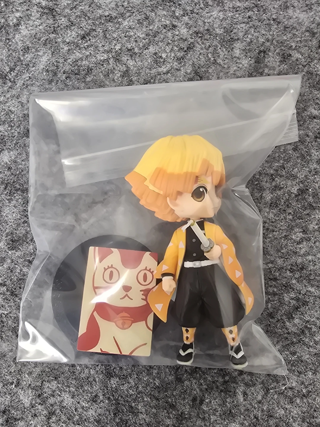 New Demon Slayer Zenitsu Agatsuma Figure BNNB - photo 4