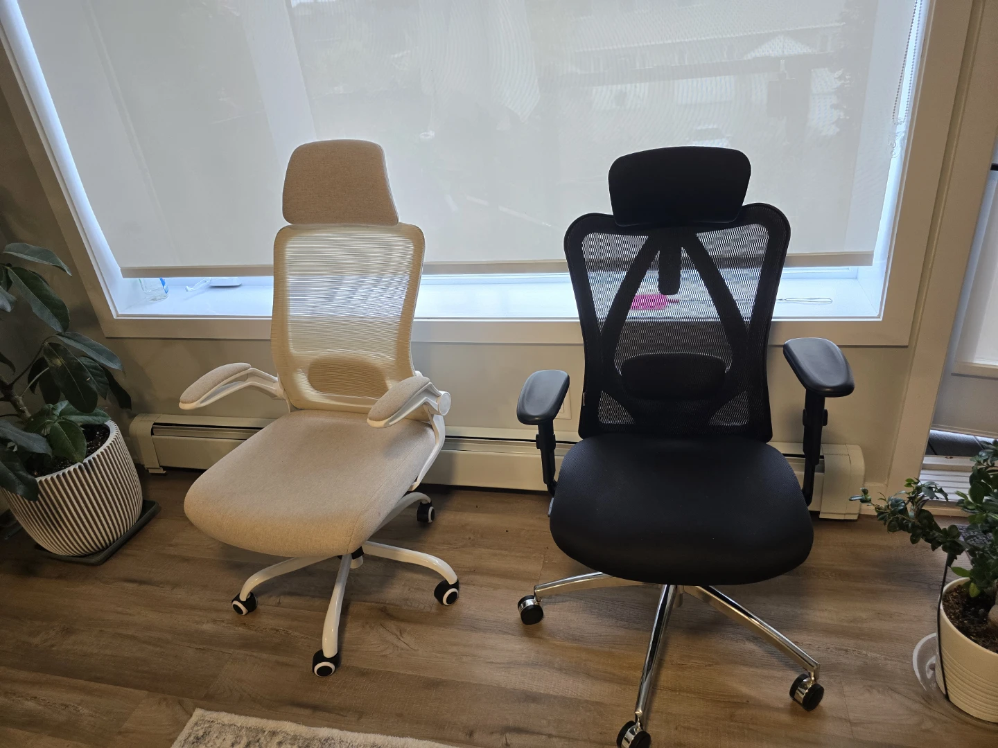 Two Ergonomic Office Chairs - photo 3