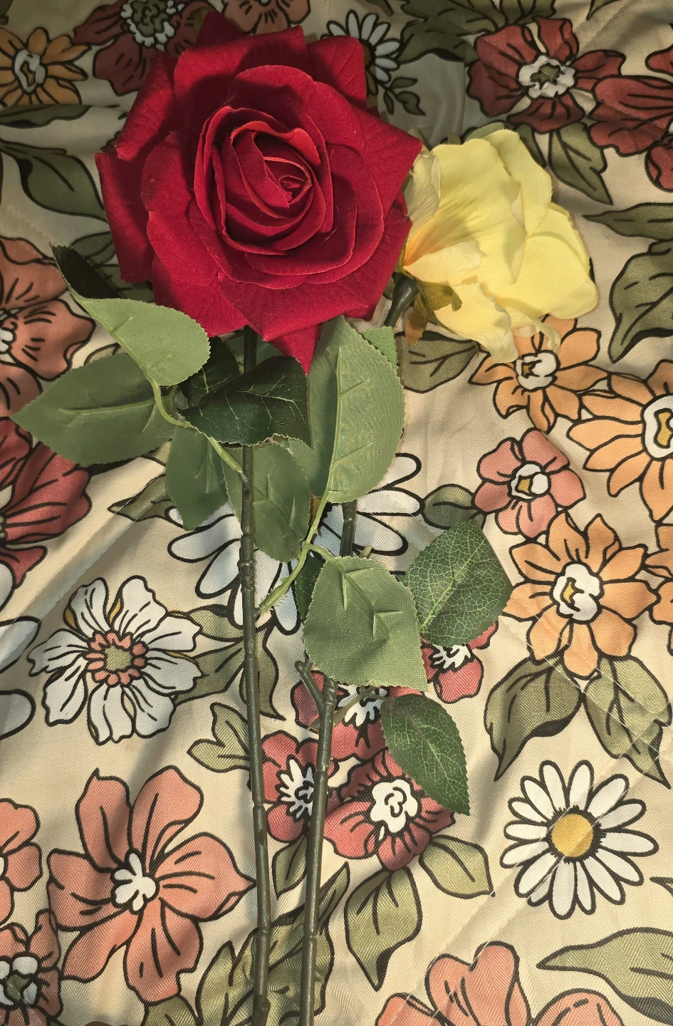 Set of Two Artificial Roses . - photo 2