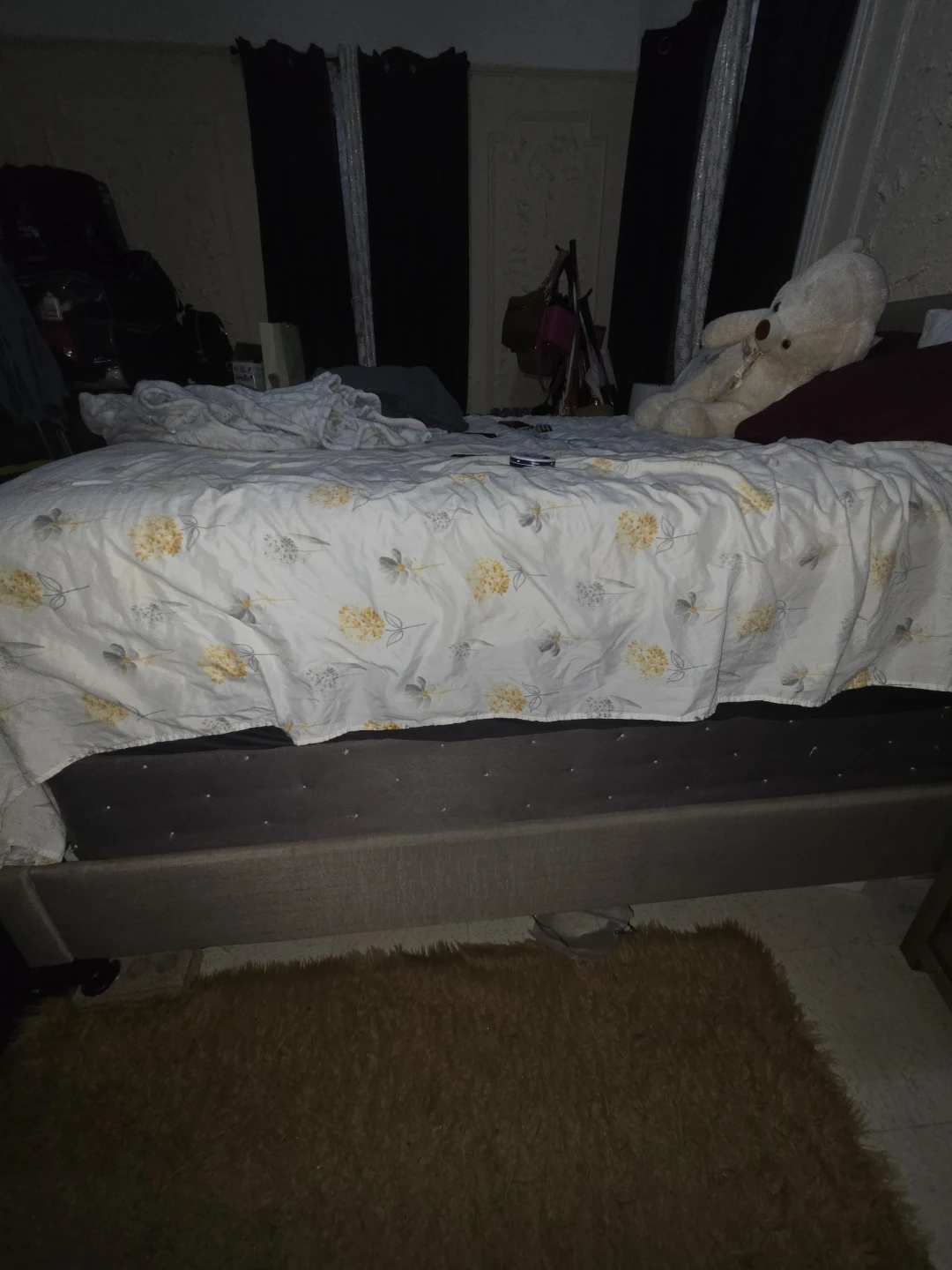 Upholstered Queen sized Bed Frame with Tufted Headboard - photo 3