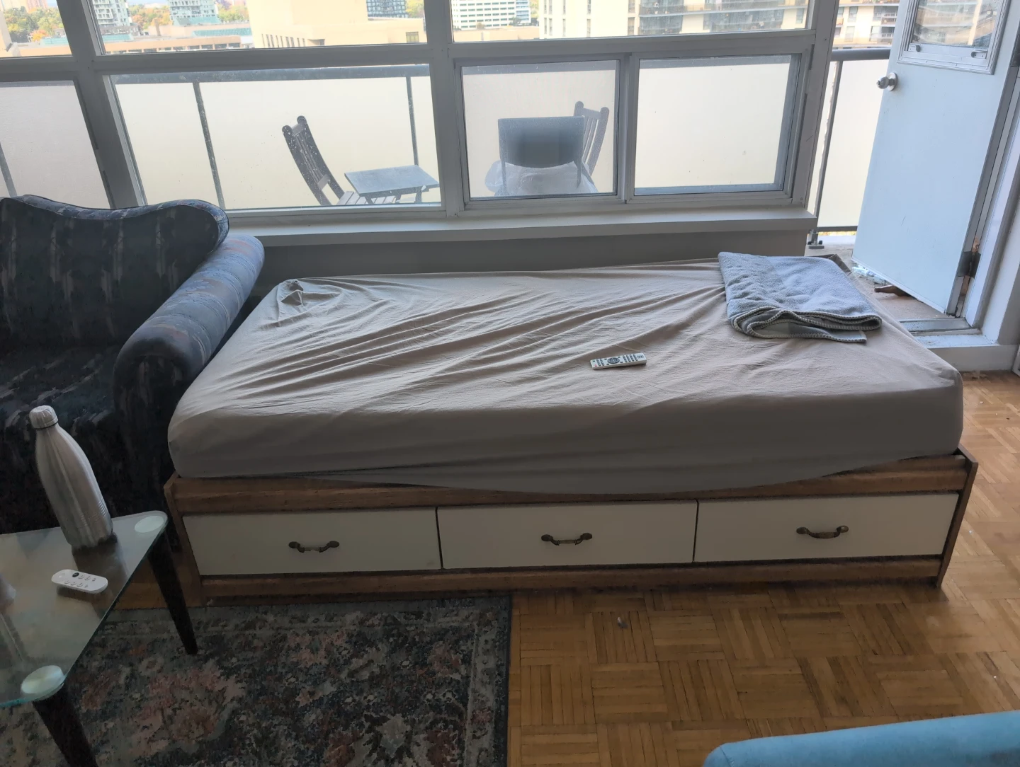 Twin size bed frame with storage drawers