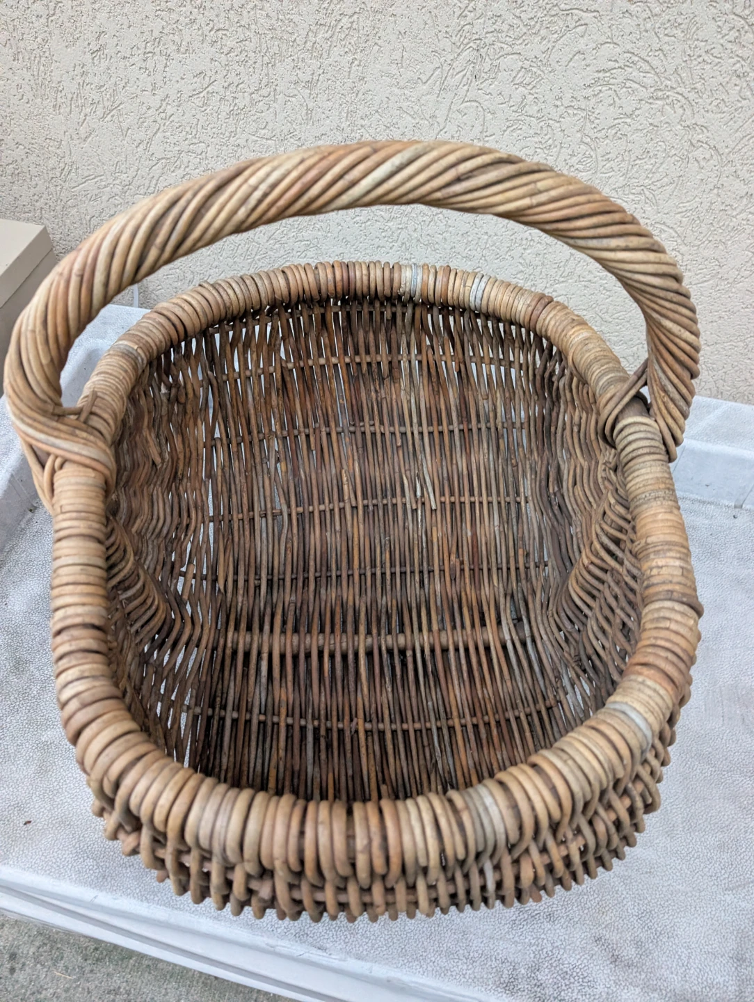 Vintage French Wicker Basket - photo 2