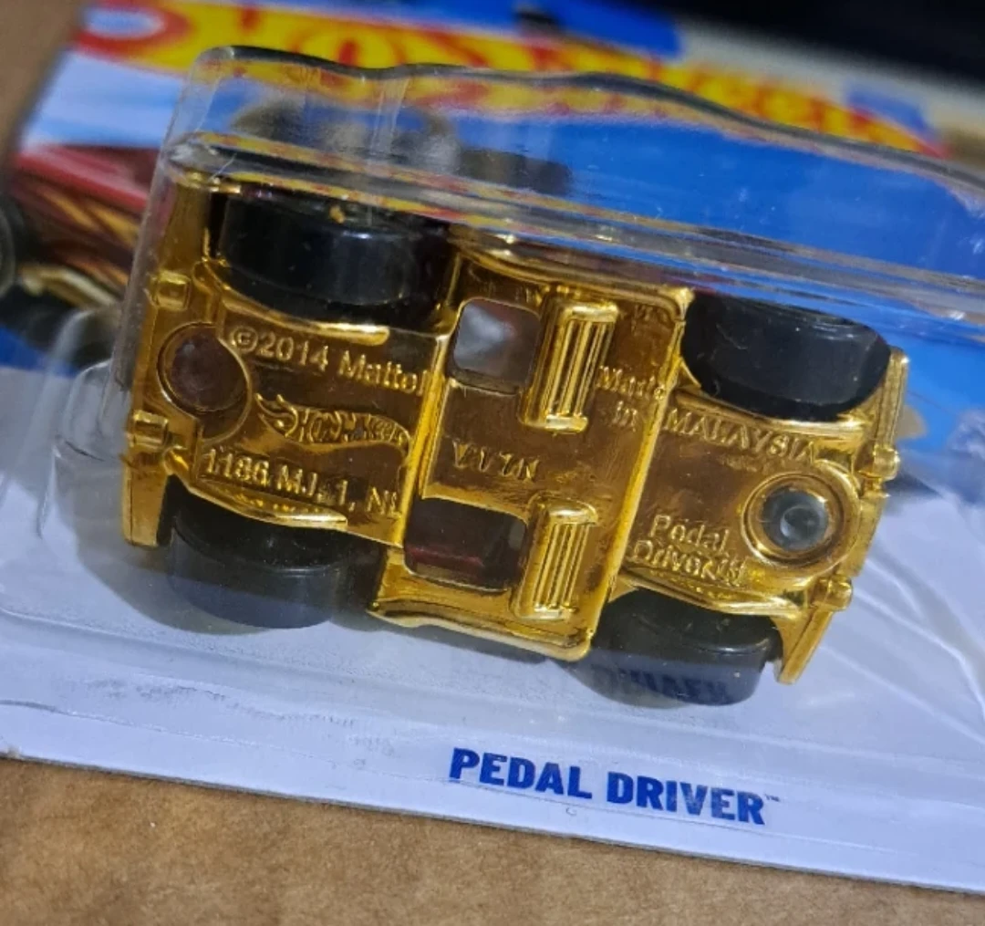 Hot Wheels Pedal Driver Rod Squad 1/64 Scale - photo 2