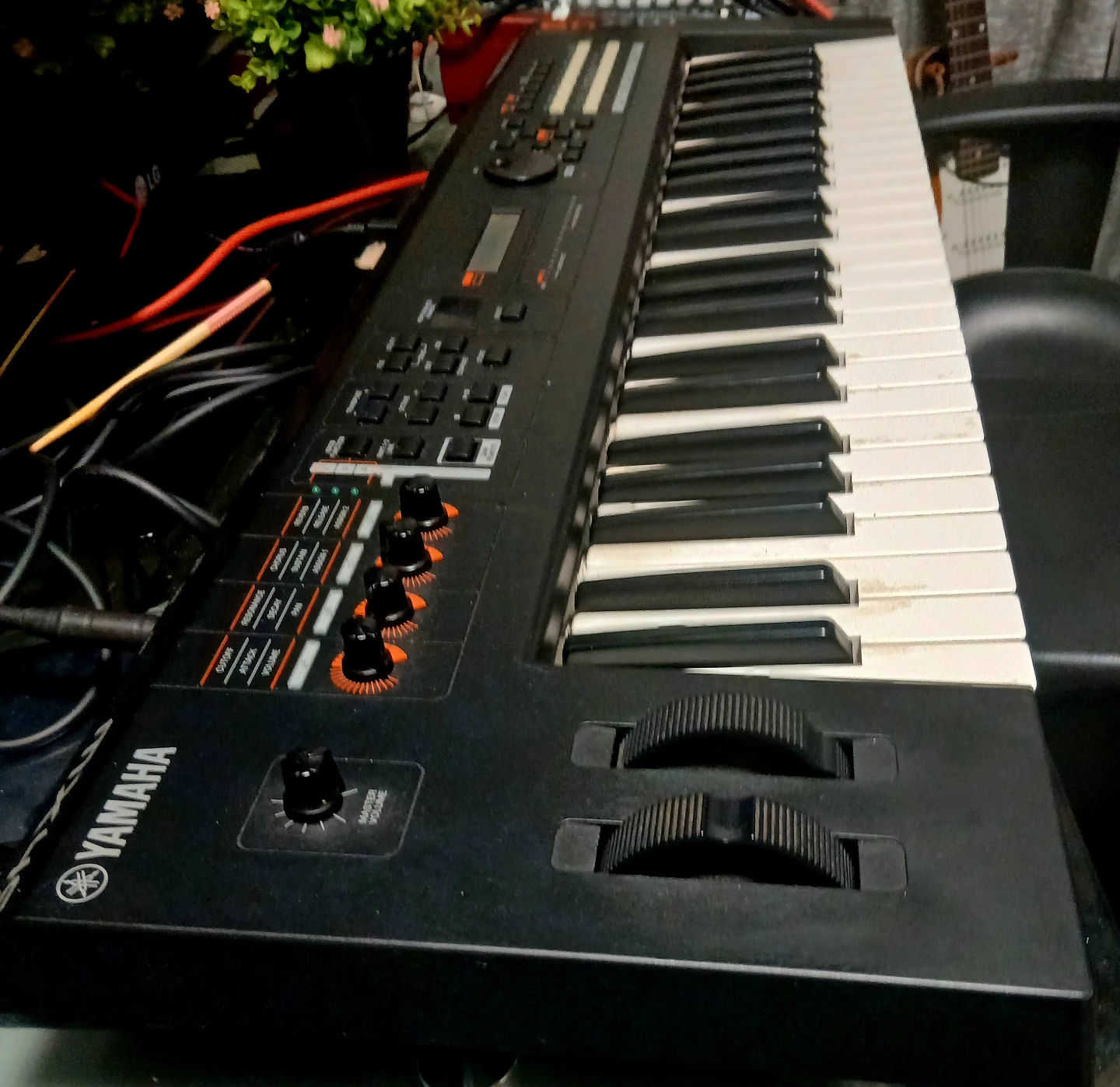 Keyboard Yamaha MX49 Music Synthesizer - photo 2