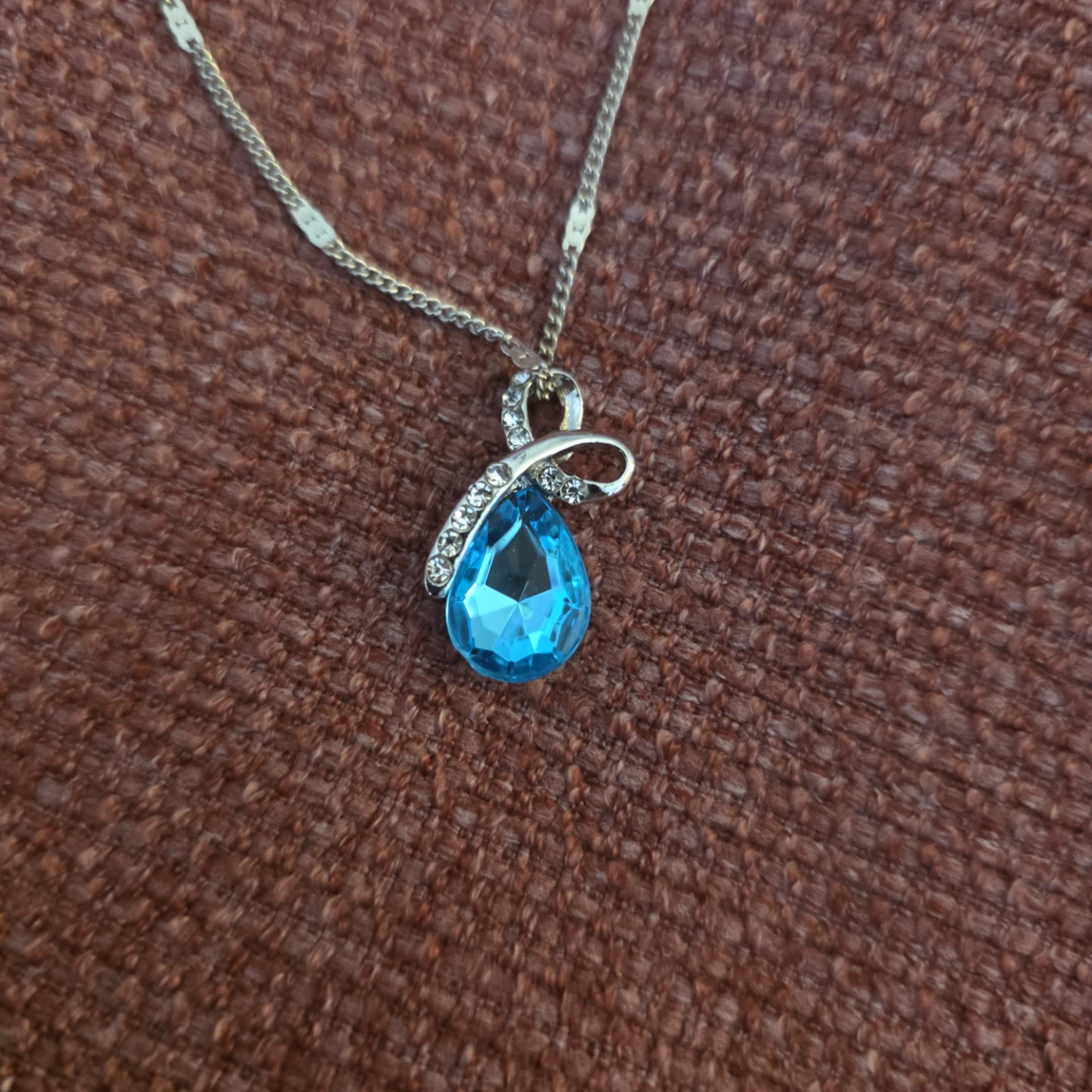 Blue Teardrop Pendant Necklace - photo 2