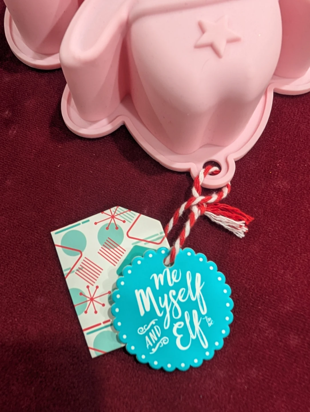 Me Myself and Elf Silicone Cake Mold - photo 4