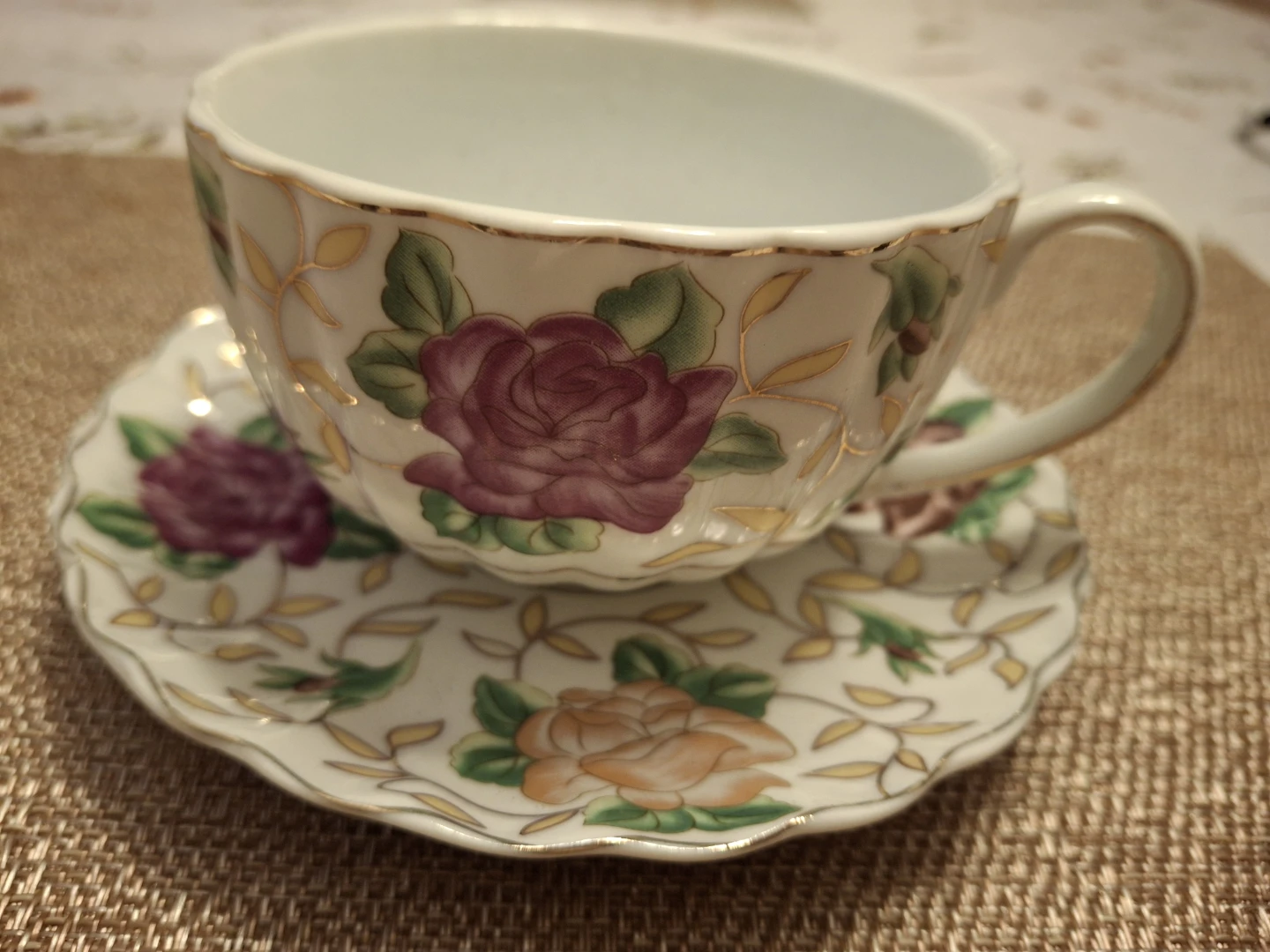 Luxury Va Bene Collection Fine Porcelain Cup and Saucer Set - photo 3