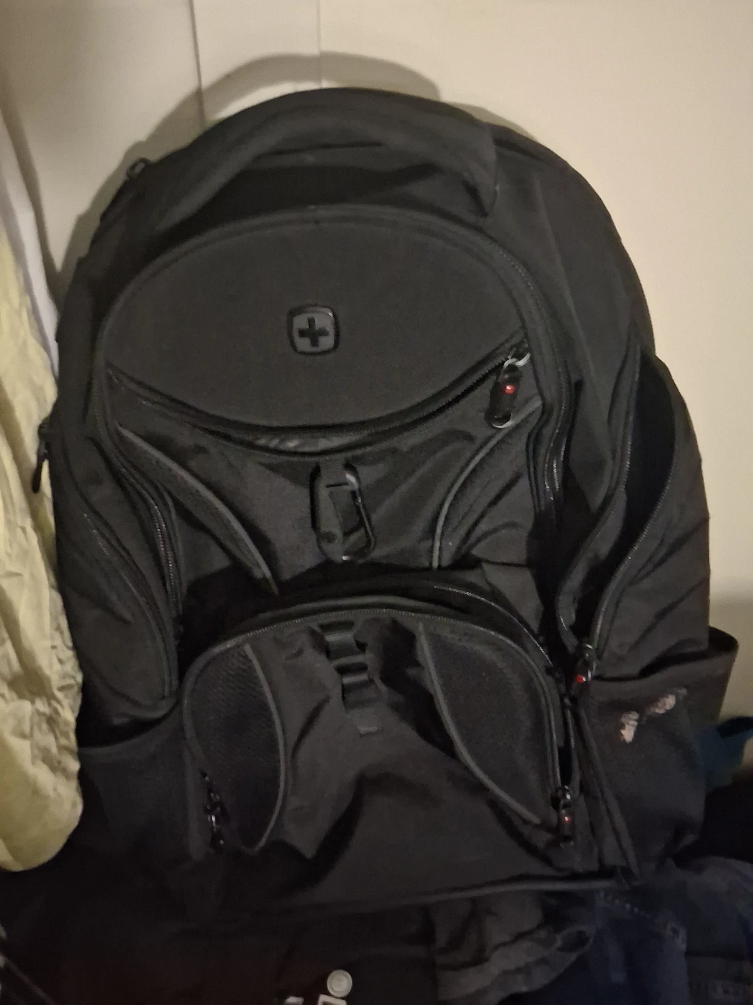 SwissGear Black Backpack - photo 2