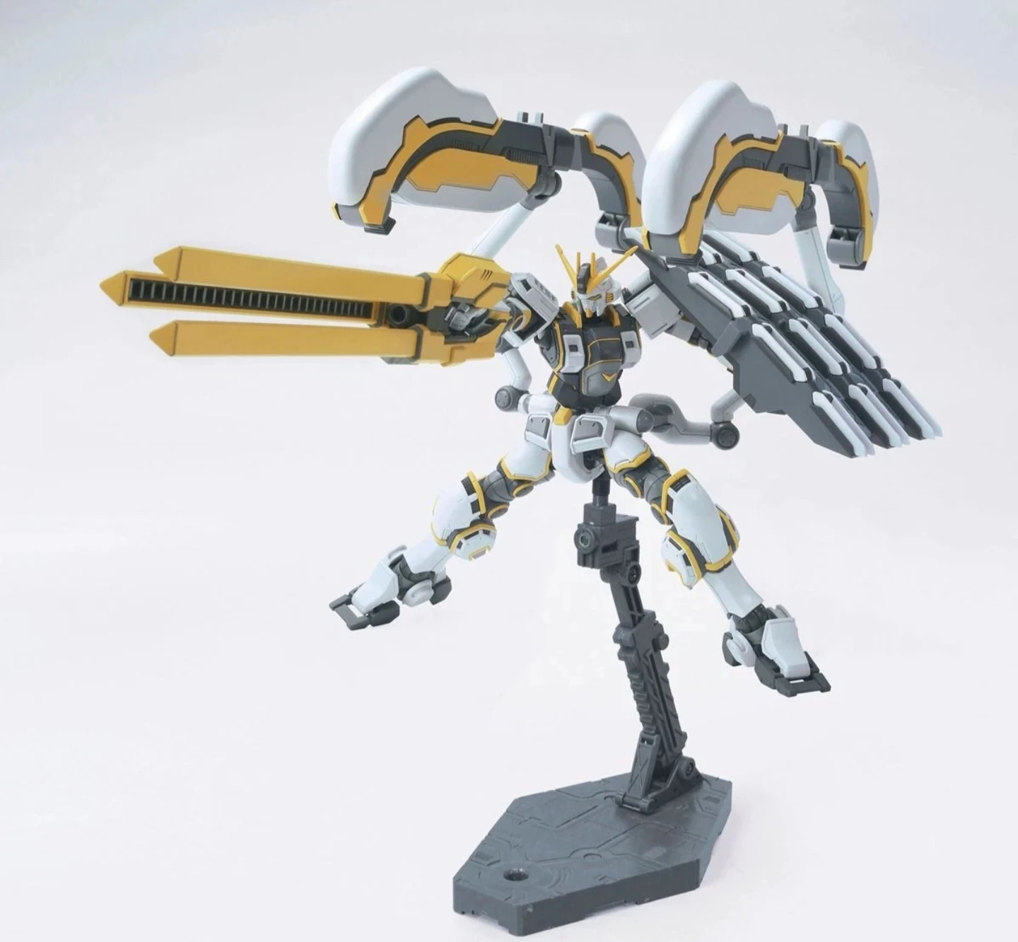 Gundam Thunderbolt RX-78AL Atlas Gundam 1/144 Model Kit - photo 5