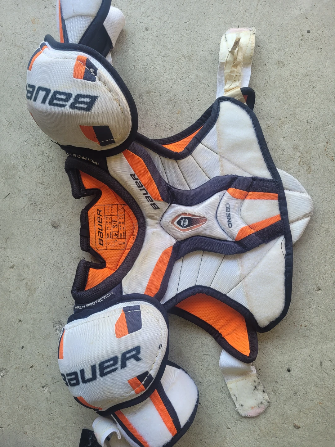 Bauer One60 Junior Hockey Shoulder Pads