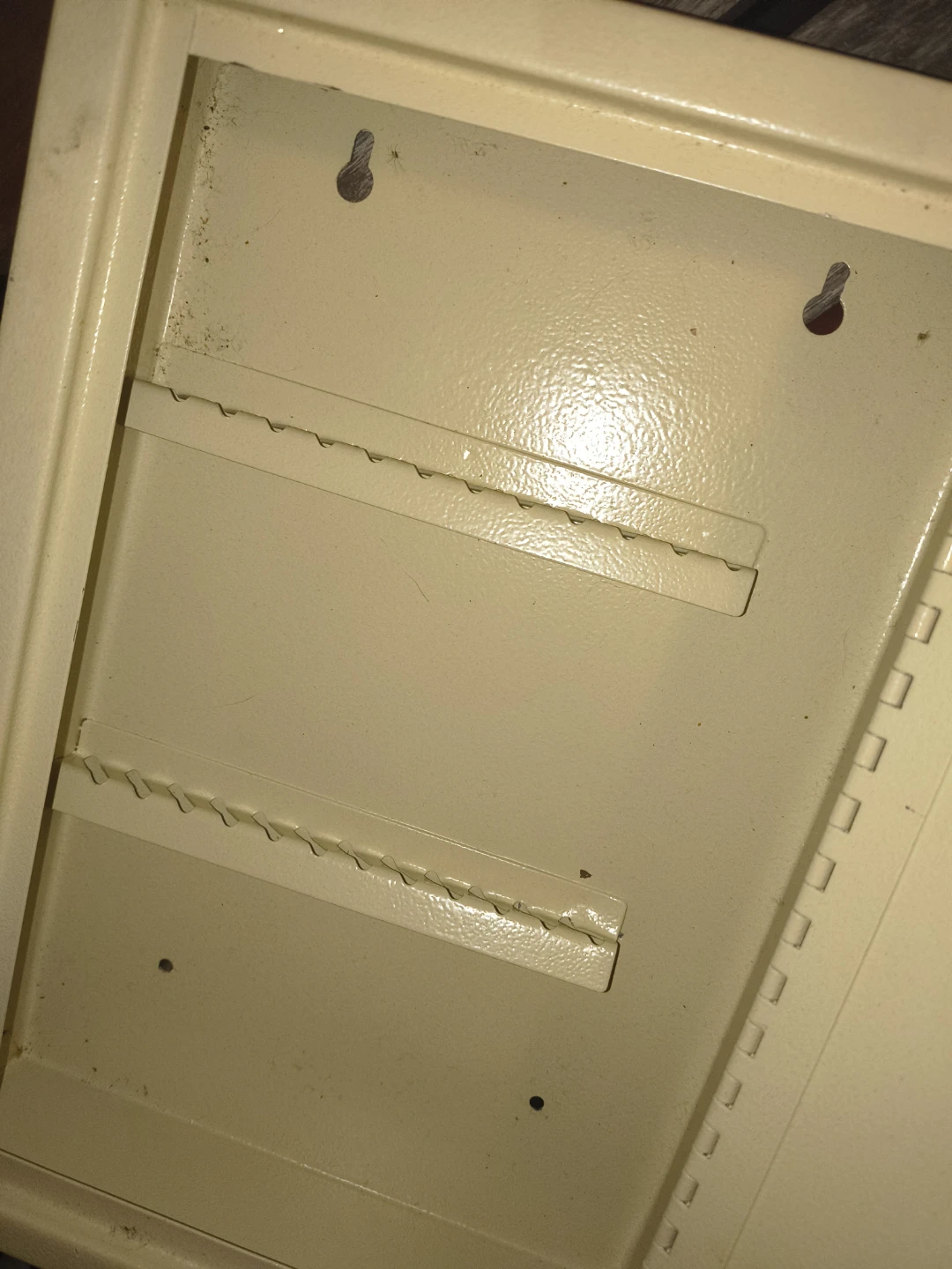 Master Lock Wall-Mount Key Cabinet - photo 4