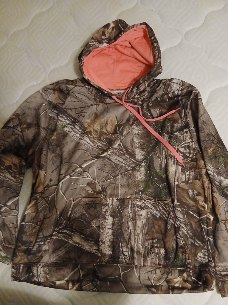 New Realtree Camo Hoodie with Pink Interior