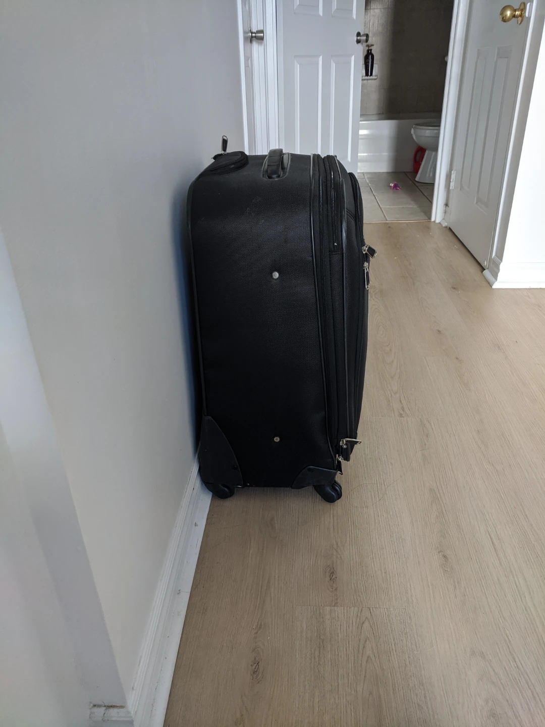 Samsonite rolling suitcase - photo 2
