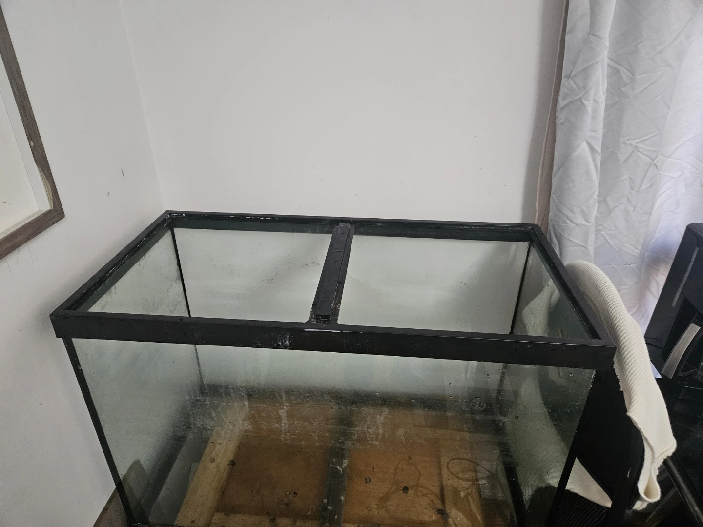 65 Galloons Glass Aquarium Tank