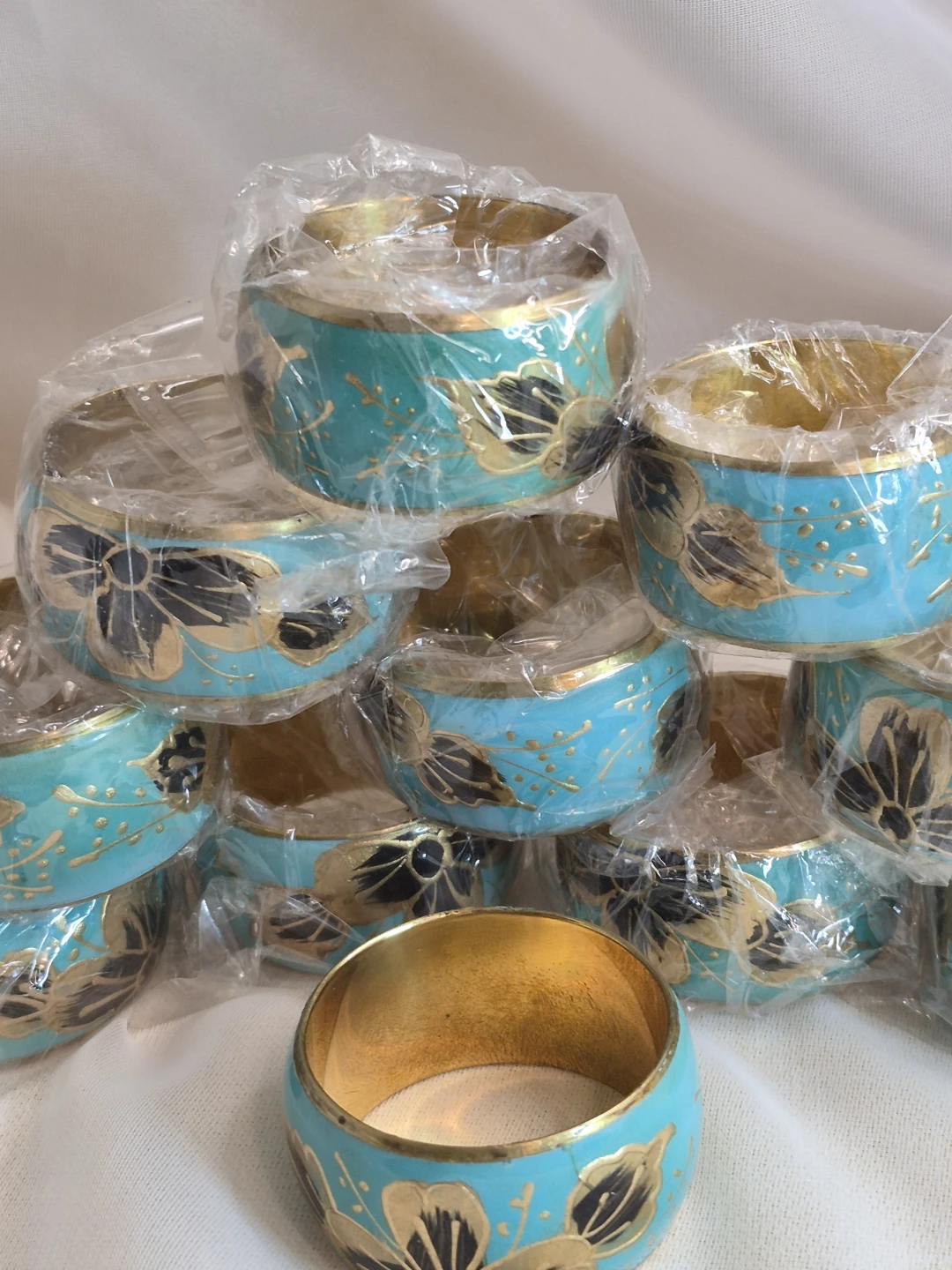 Set of 11 Cloisonne Enamel on Metal Napkin Ring Holders - photo 2