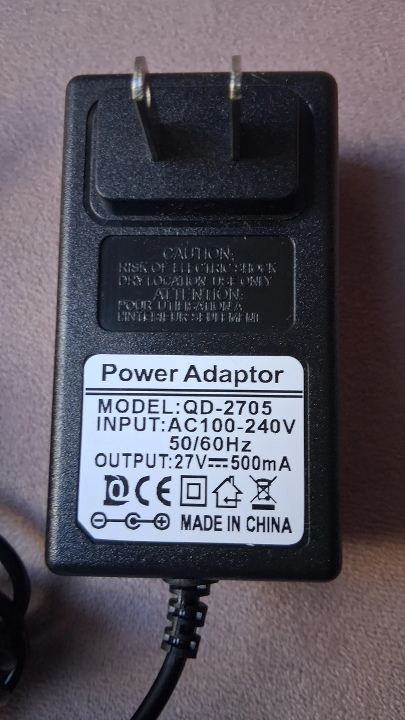 27V, 500mA power adapter with 5.5mm x 2.1mm barrel connector - photo 2