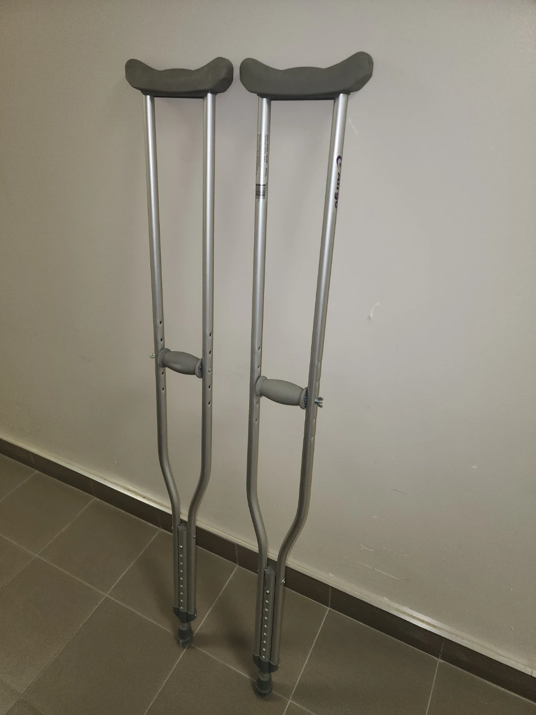 Airgo Tall Adult Crutches - photo 4