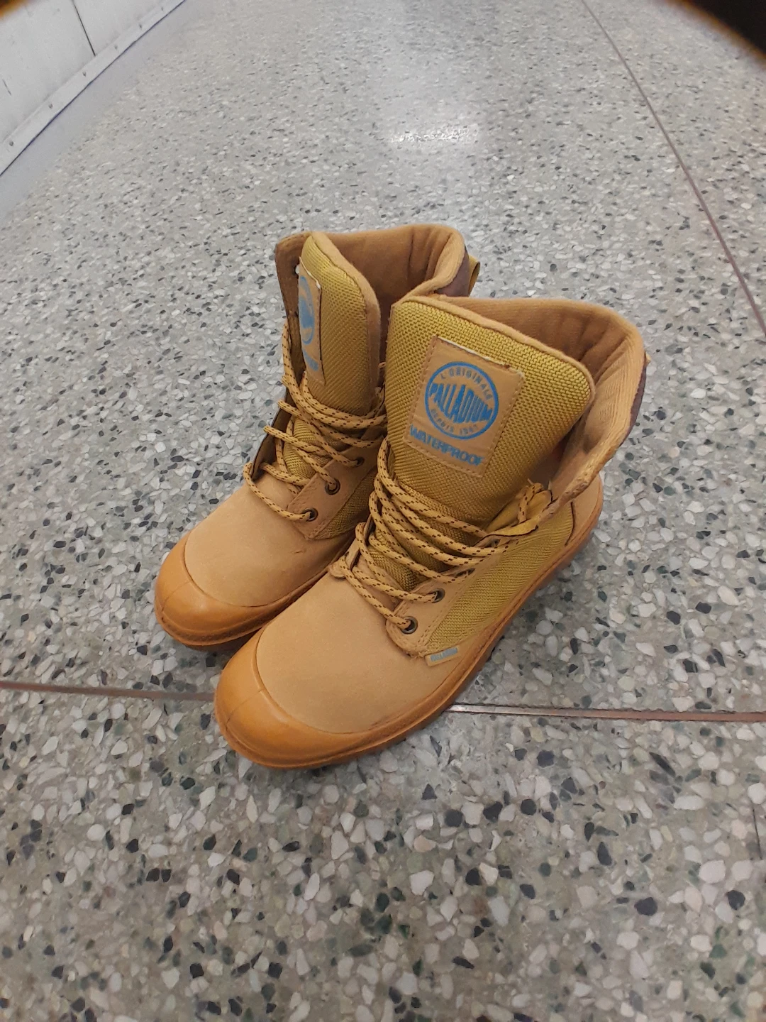 Palladium Waterproof Boots Men's Size 7 - photo 2