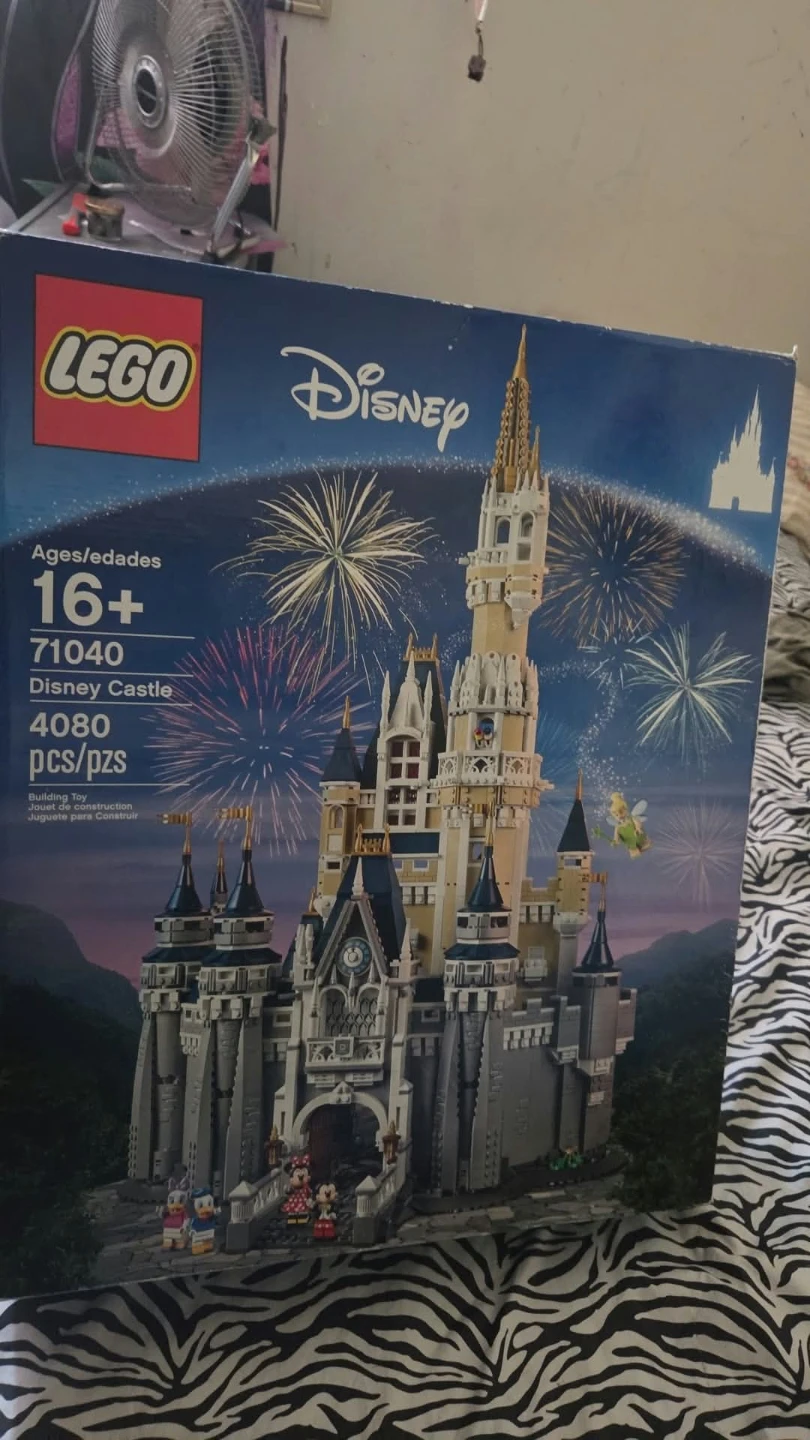 LEGO Disney Castle 71040 - photo 2