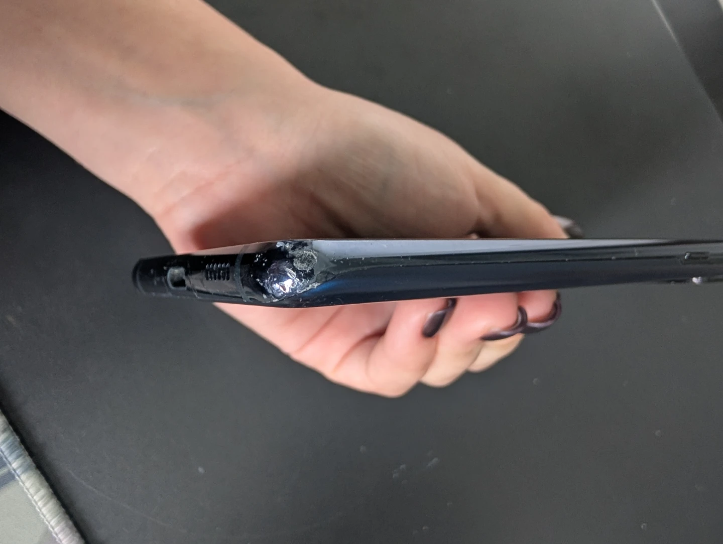 Samsung Galaxy S20 FE (cracked screen) - photo 4