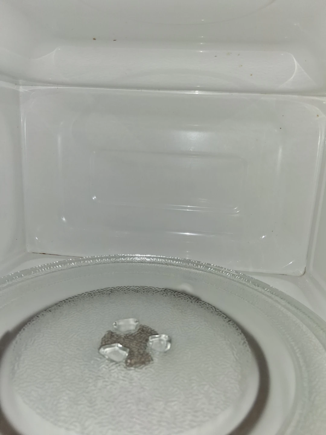 Black Countertop Microwave - photo 3