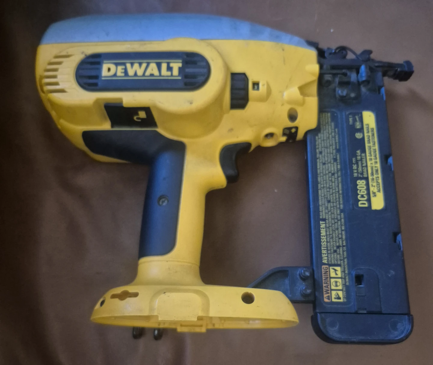 DeWalt DC608 18V Cordless Brad Nailer