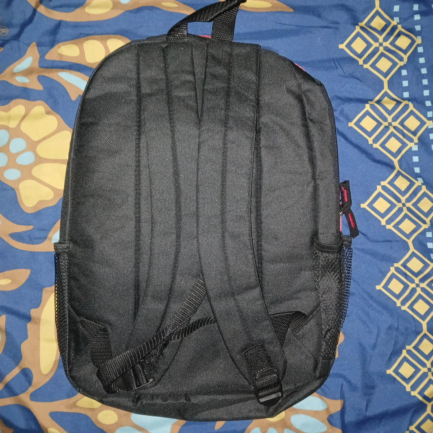 Red and Black Casual Backpack - photo 2