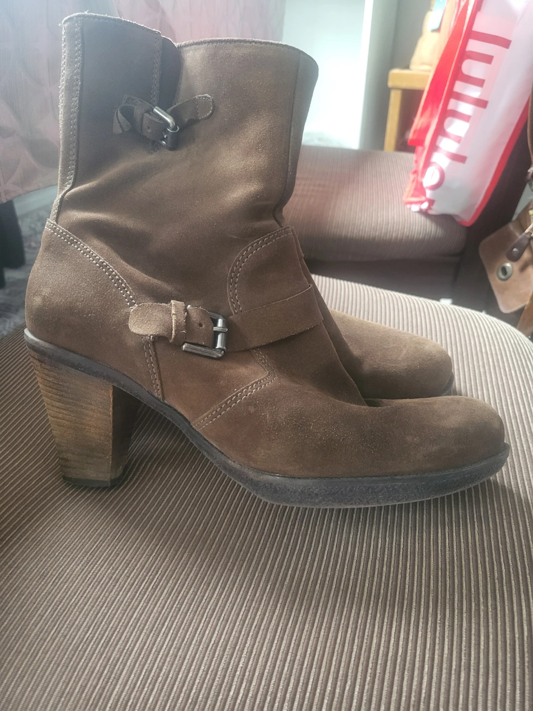 La Canadienne Brown Suede Boots Size 11M