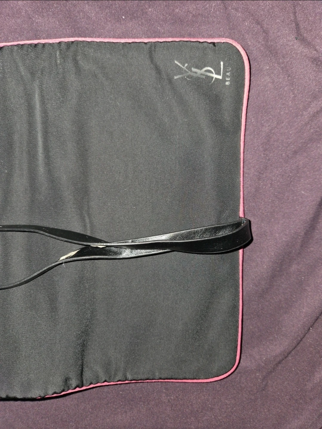 Yves Saint Laurent Beautè MU/Brush Caddy w/ Straps - photo 3