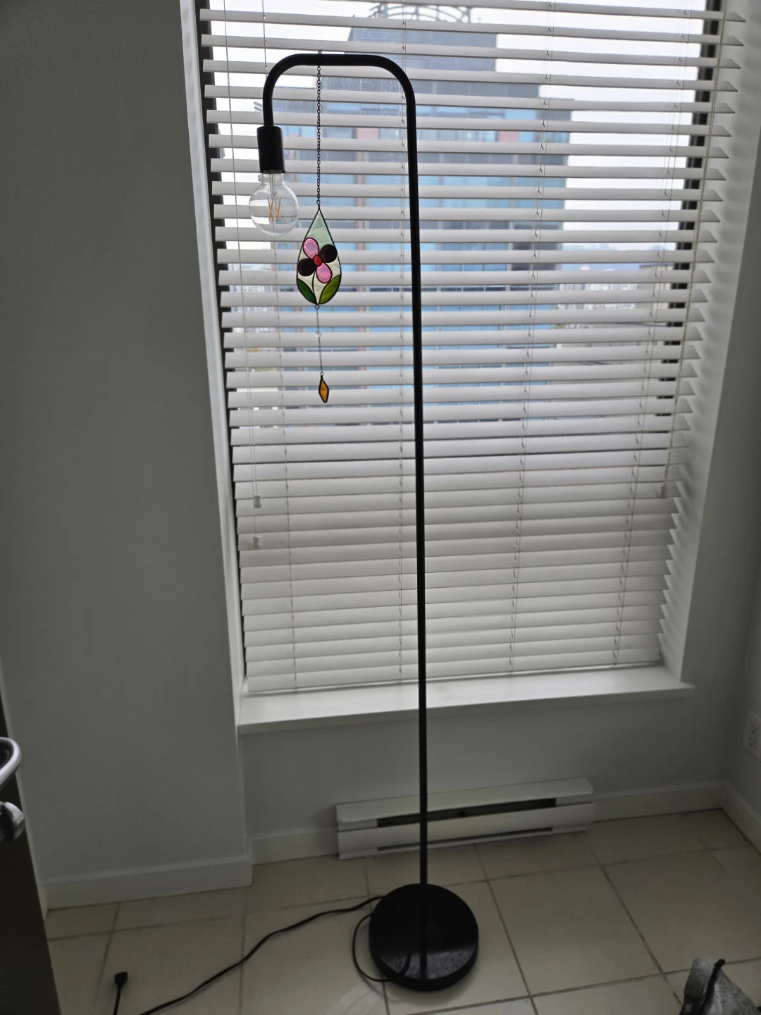 Minimalist black floor lamp - PICKUP only