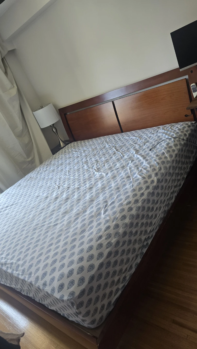 Wooden Queen Bed Frame - photo 2