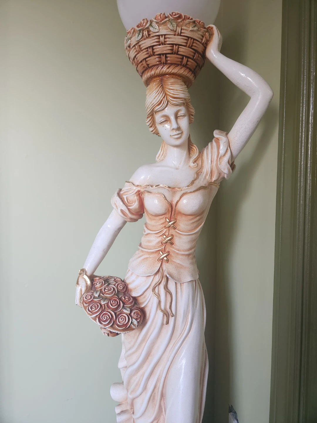Vintage Lady Figurine Floor Lamp - photo 3
