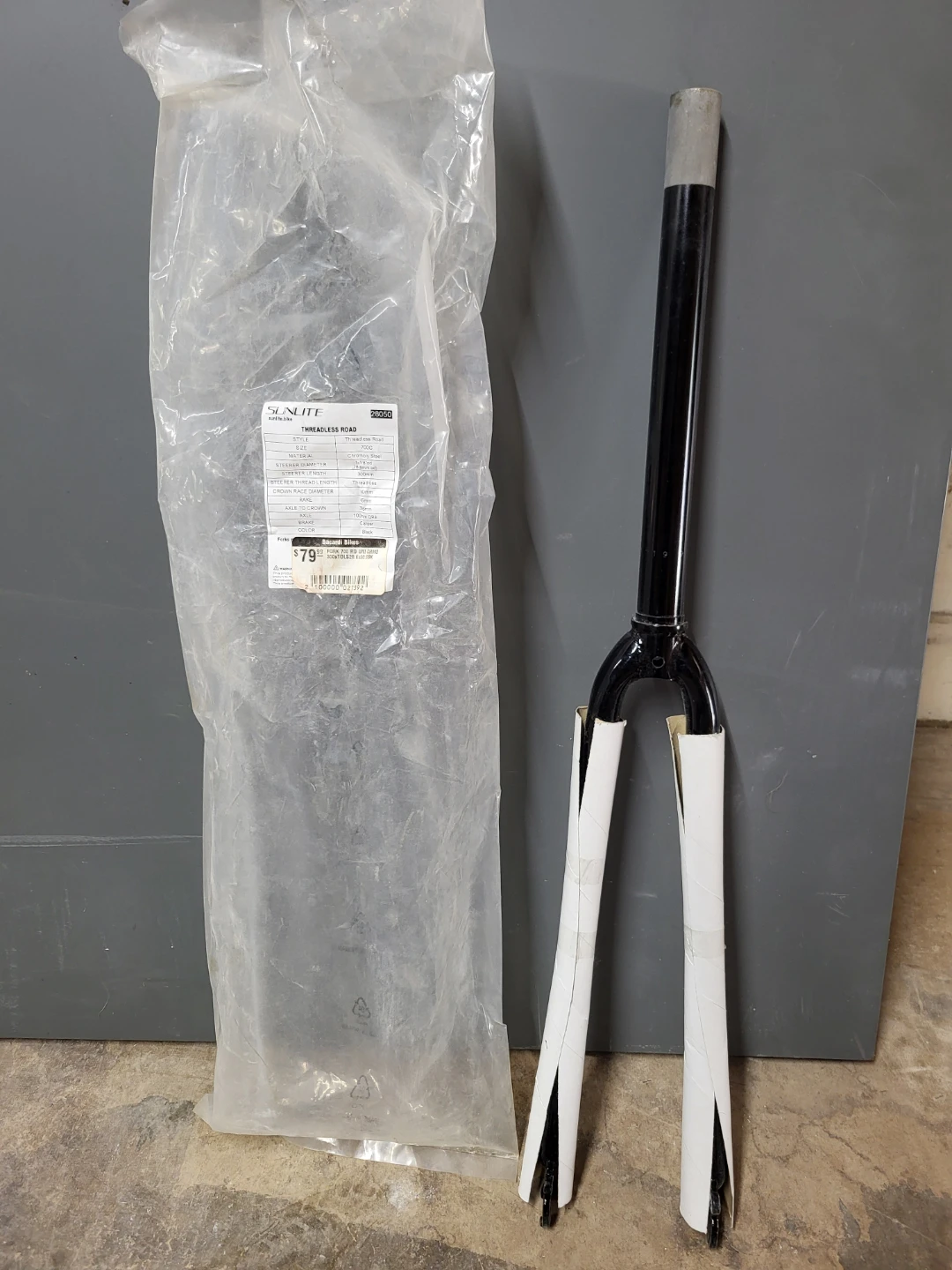 Sunlite Threadless Road Bike Fork 700C - photo 2