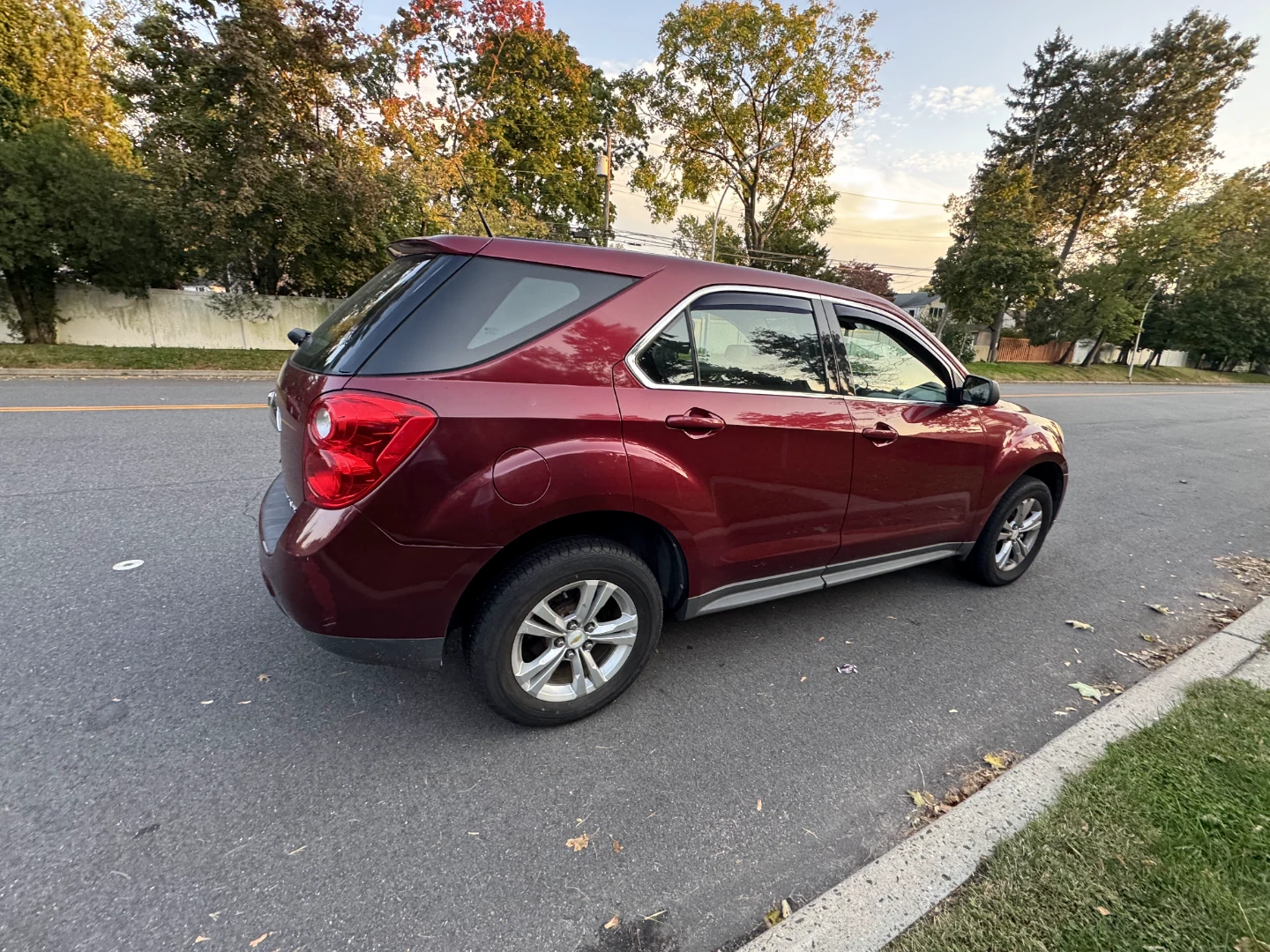 2010 Chevrolet Equinox SUV AWD 4 Cylinder - photo 4